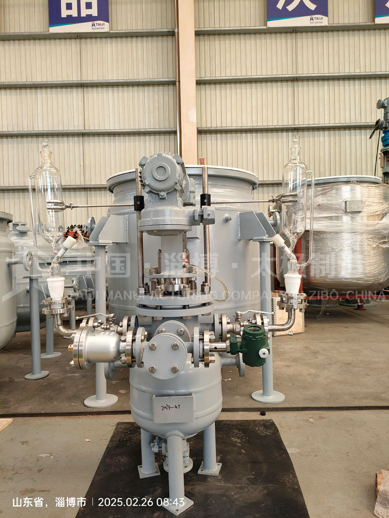 太極5L搪玻璃反應(yīng)釜制造完成，各項(xiàng)檢驗(yàn)全部通過！