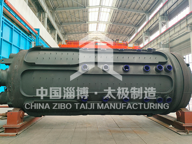 行業(yè)極限挑戰(zhàn)！這款非標(biāo)搪玻璃反應(yīng)釜?jiǎng)?chuàng)兩項(xiàng) “最難” 紀(jì)錄