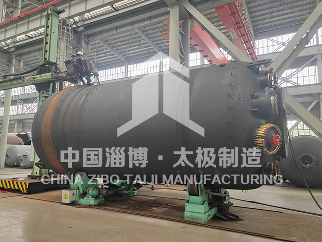 硬核過關(guān)！太極6萬升非標(biāo)搪玻璃反應(yīng)釜打壓測試圓滿達(dá)標(biāo)